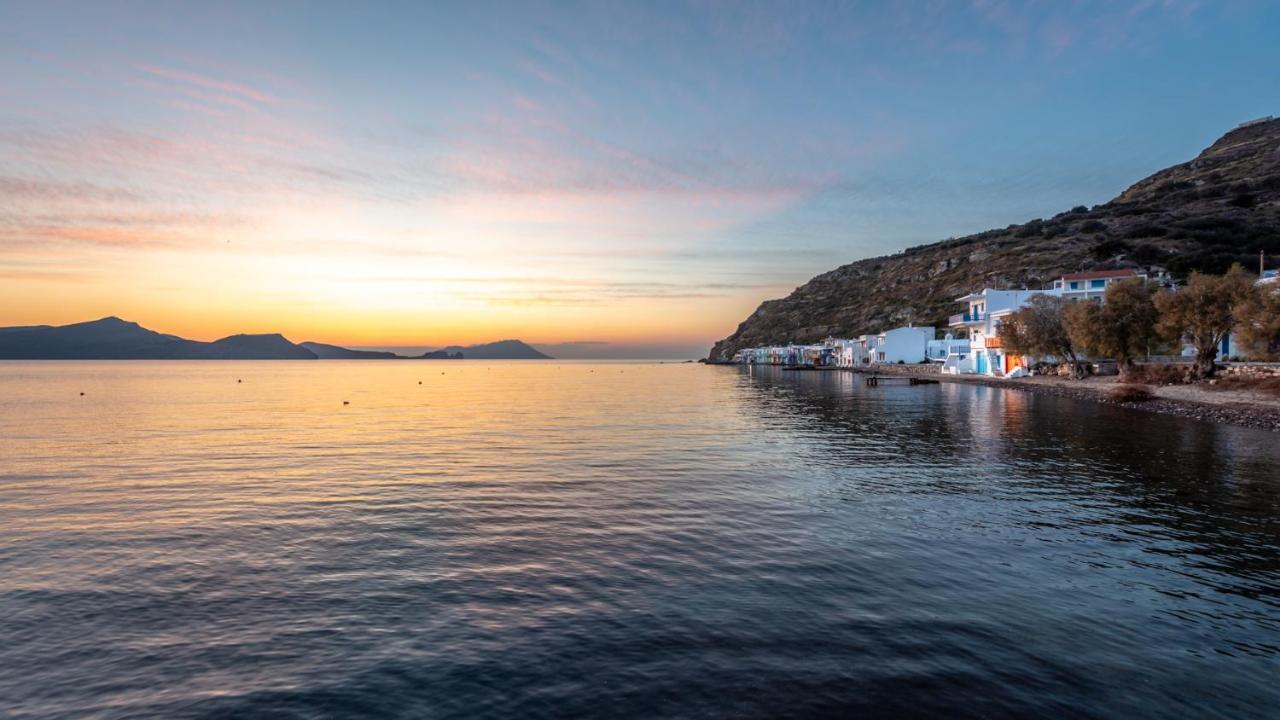 Blue Traditional Boathouse In Klima Klima  Luaran gambar